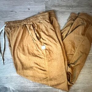 Vuori Performance DreamKnit Joggers Size Medium